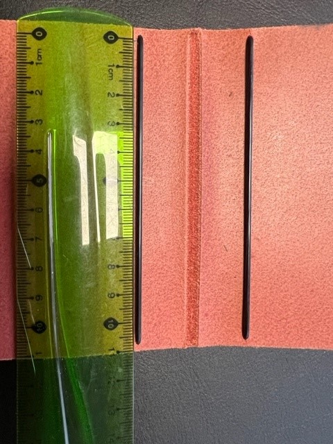 Scorekartenmappe personalisiert Leder 12 Scorekartenmappe aus Leder, personalisiert, Stifthalter genietet, viele Farben, Logo und Text, Golfclub, Clubmannschaft