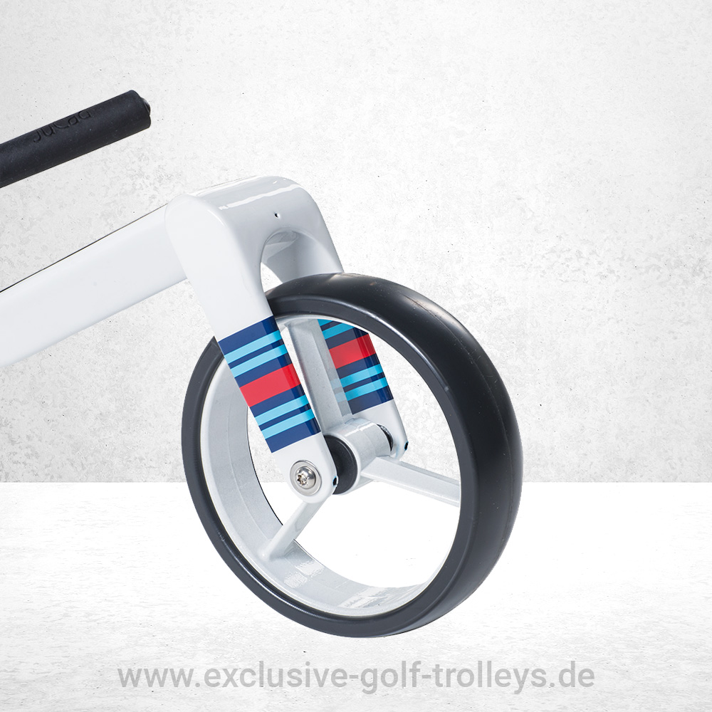JuCad Carbon Travel 2.0 Racing Golftrolley 3 JuCad Carbon Travel 2.0 Racing Weiß Felgen weiß Reifen Schwarz Racing Sondermodell mit blauen und roten Streifen Golftrolley Golfcaddy Caddy Trolley E-Trolley E-Caddy