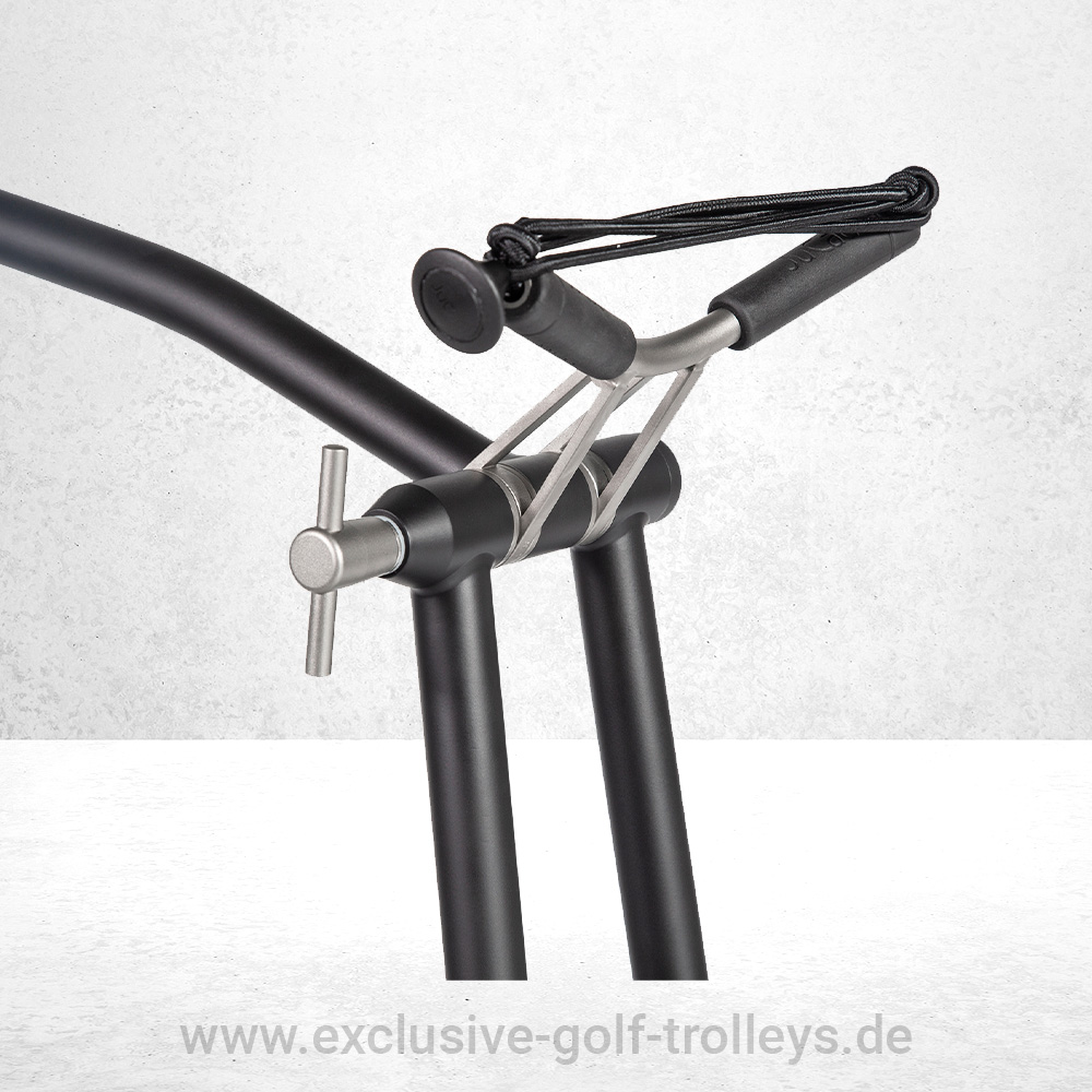 JuCad Phantom Titan 2.0 Golftrolley Black on Black 5 JuCad Phantom Titan 2.0 Bagauflage