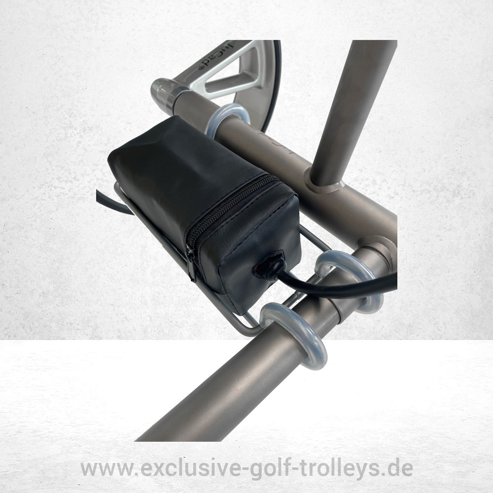 JuStar Powerpack Akkuhalterung Silberfarben 2 JuCad Akkuhalterung Schwarz oder Silber